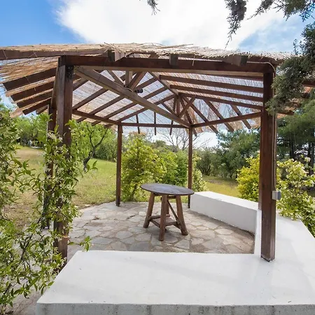 Σπίτι διακοπών #pinetree Cabin By Halu! Καλάνδρα
